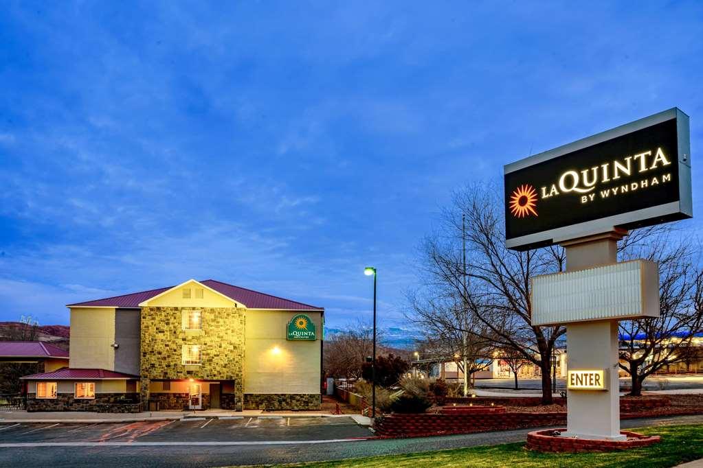 La Quinta By Wyndham Hotel